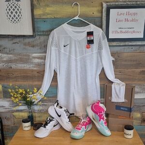 Nike White Long Sleeve Shirt with Logo